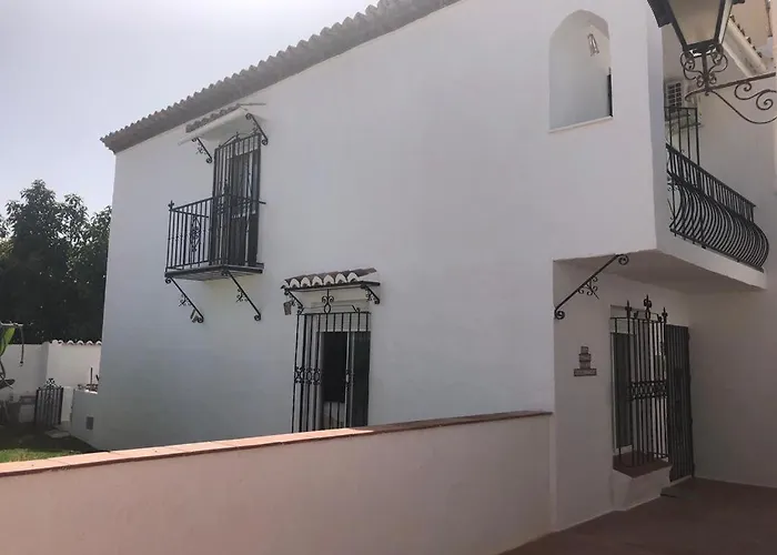 Nueva Pueblo Andaluz Casa Grafton *