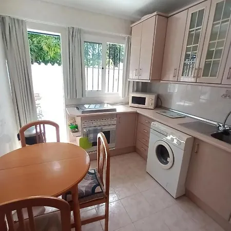 Nueva Pueblo Andaluz Casa Grafton Будинок відпочинку