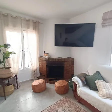 Nueva Pueblo Andaluz Casa Grafton Сasa de vacaciones Nerja